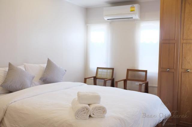 Baan Ongkharak Bed & Breakfast (Adults Only) Bangkok Exterior photo